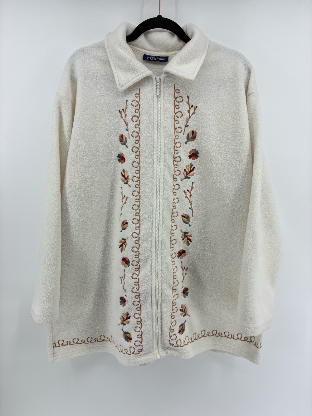 Vintage Cream Zip-Front Fleece Cardigan with Floral Embroidery